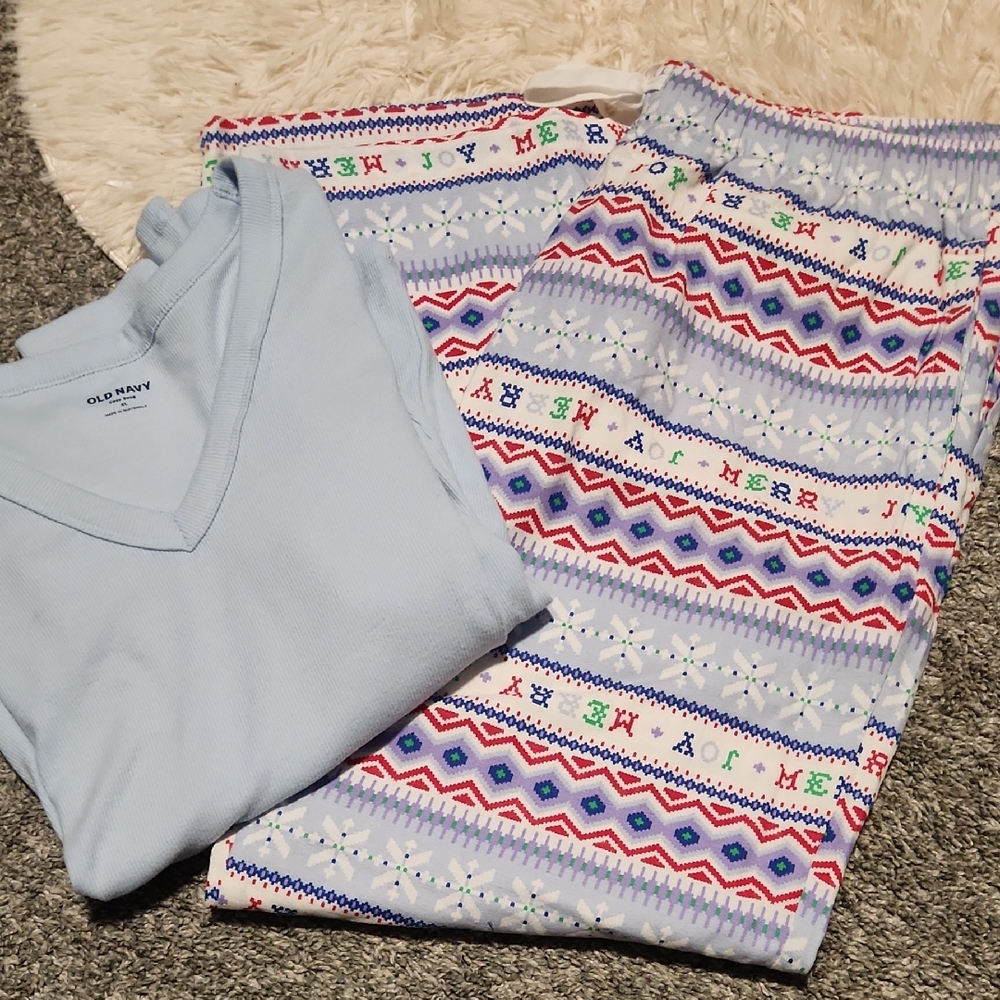 Old Navy Pajama Set (Top XL, Pants L)